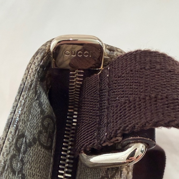 Gucci Brown Logo Messenger Crossbody Bag - Picture 12 of 13